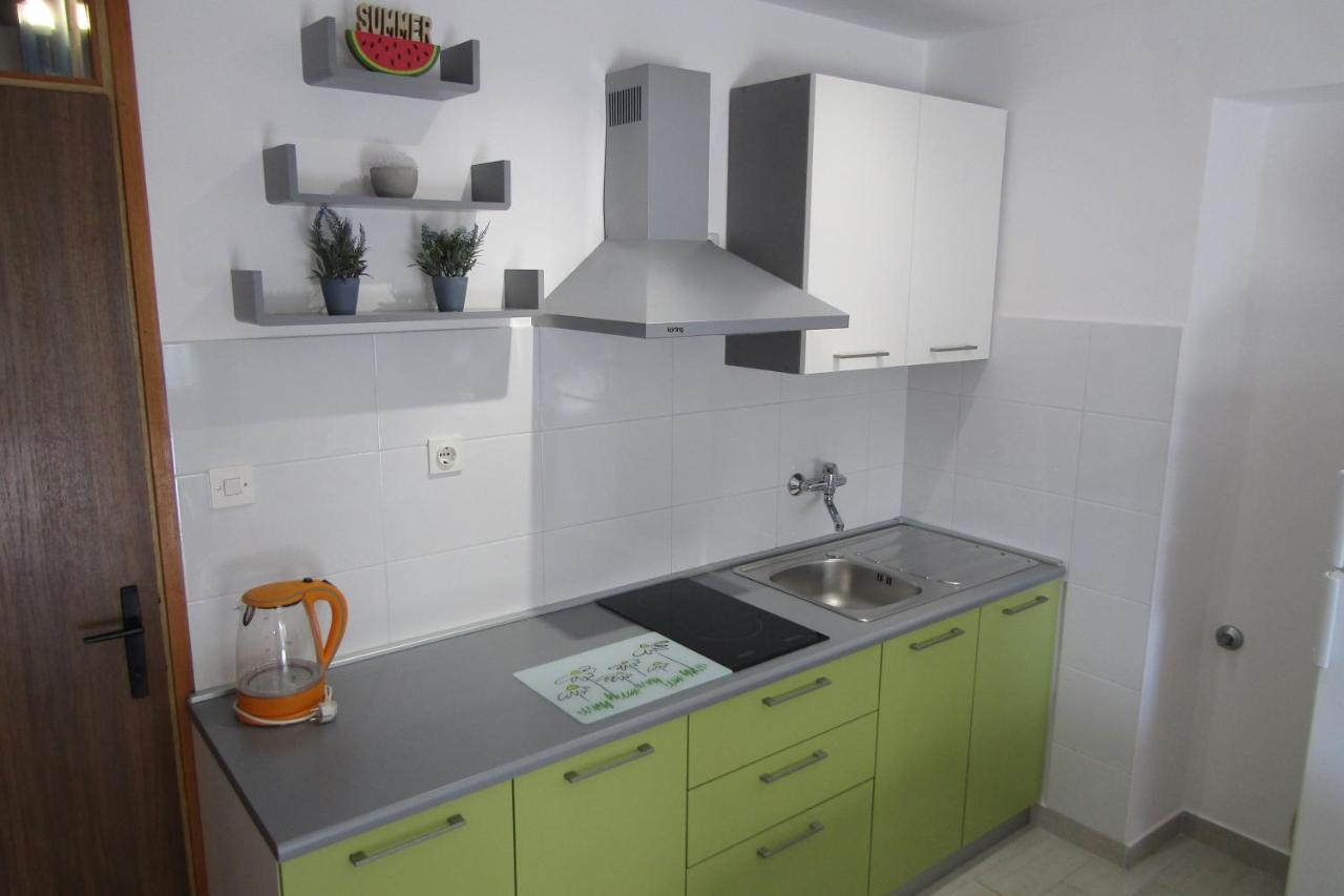 Apartman Avsec Krk Town Exterior foto